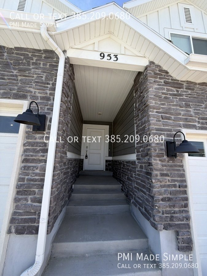 READY TO VIEW! Spacious 3-BR Townhome in Santaquin! property image