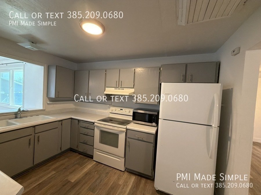 $$MOVE IN SPECIAL$$! Spacious Home with Basement Apartment in Taylorsville! property image