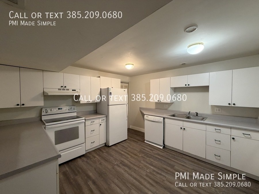 $$MOVE IN SPECIAL$$! Spacious Home with Basement Apartment in Taylorsville! property image