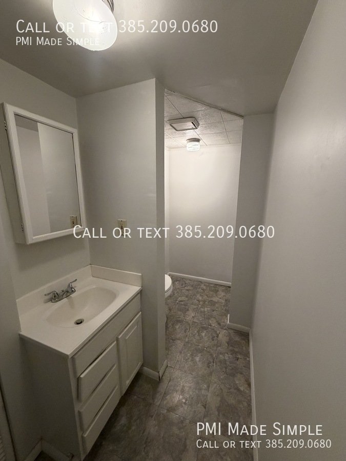 $$MOVE IN SPECIAL$$! Spacious Home with Basement Apartment in Taylorsville! property image