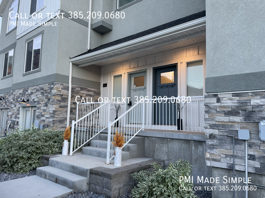 Beautiful 3BR Townhome near the Mountains COMING SOON! property image