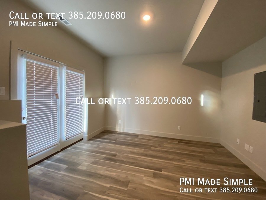 Beautiful 3BR Townhome near the Mountains COMING SOON! property image
