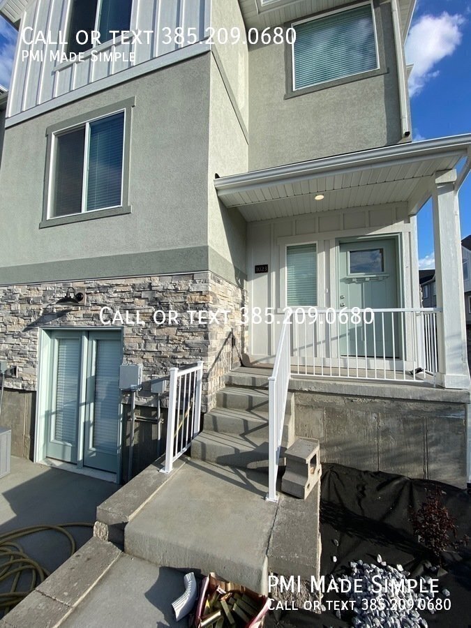 Beautiful 3BR Townhome near the Mountains COMING SOON! property image