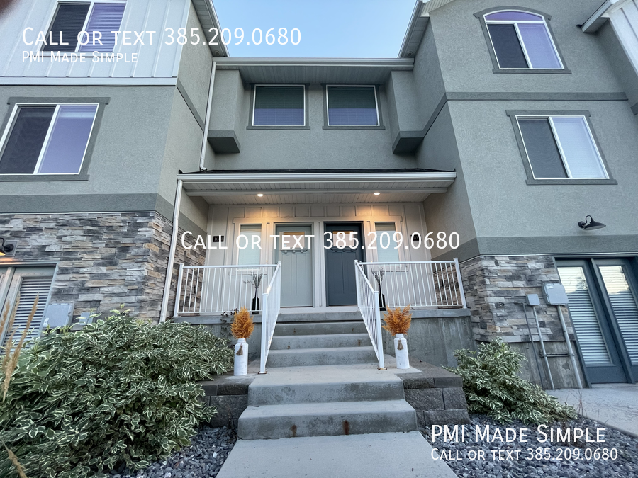 Beautiful 3BR Townhome near the Mountains COMING SOON! property image