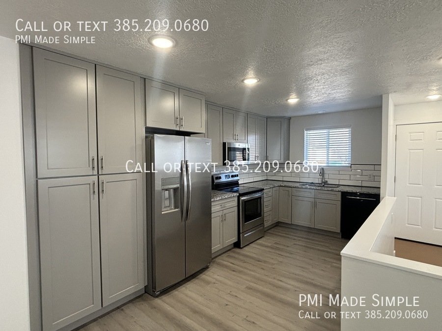 Remodeled Duplex on a Quiet Cul-de-sac, COMING SOON! property image