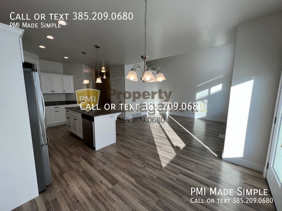 GORGEOUS & SPACIOUS Vineyard Townhome COMING SOON! property image