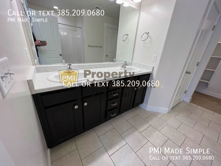 GORGEOUS & SPACIOUS Vineyard Townhome COMING SOON! property image