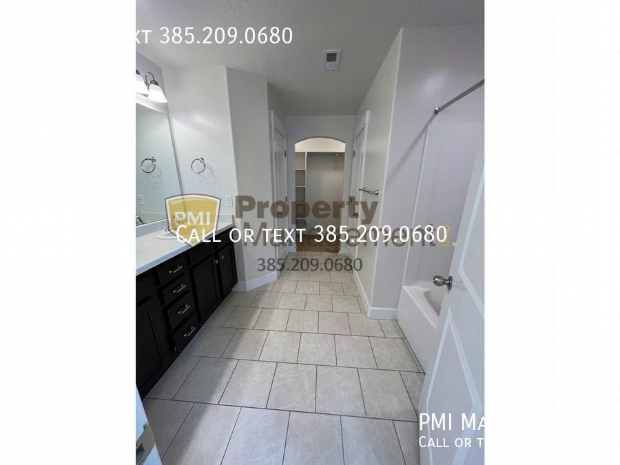 GORGEOUS & SPACIOUS Vineyard Townhome COMING SOON! property image