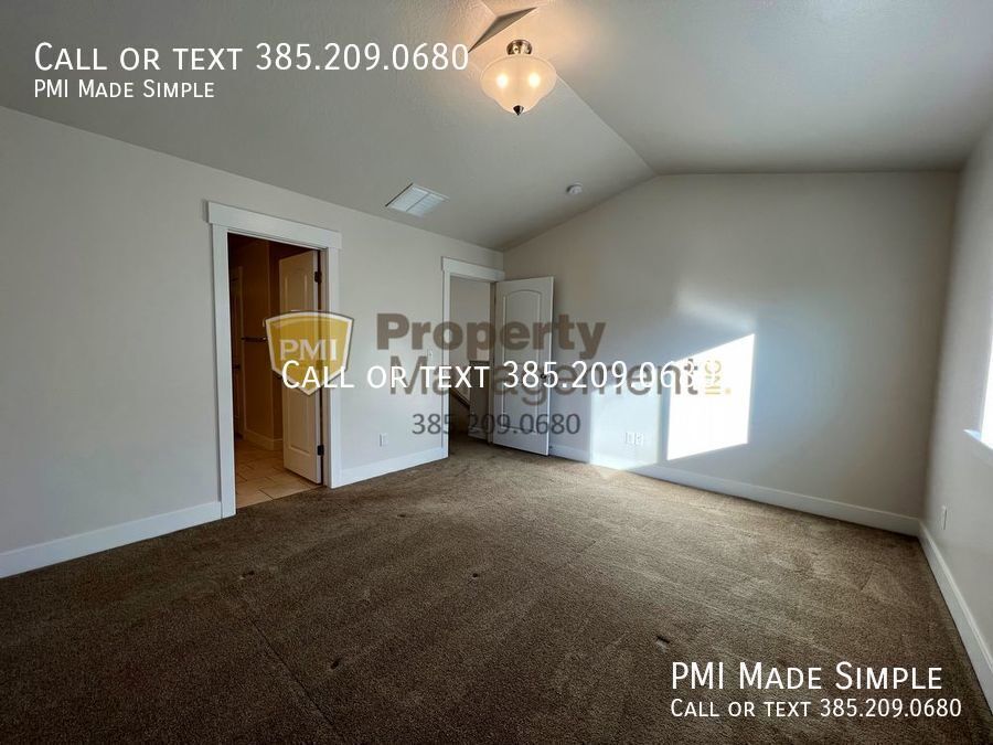 GORGEOUS & SPACIOUS Vineyard Townhome COMING SOON! property image