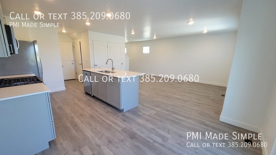 3 Bed PET FRIENDLY Townhome in friendly Lehi neighborhood COMING SOON! property image