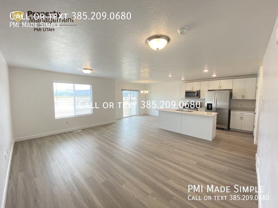COMING SOON! Captivating Barley Bend Townhome! property image