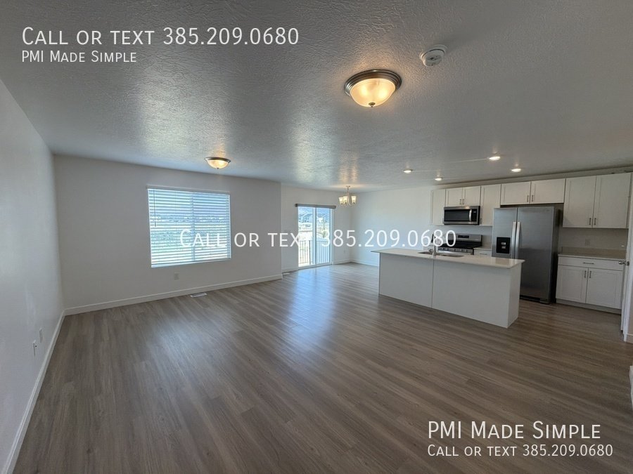 Captivating Barley Bend Townhome! READY TO VIEW! property image