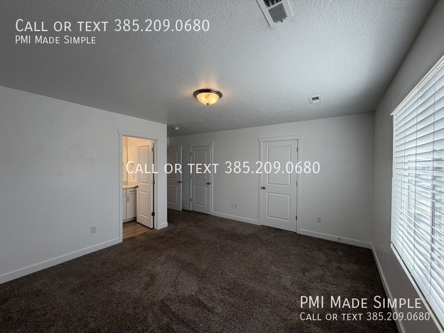 Captivating Barley Bend Townhome! READY TO VIEW! property image