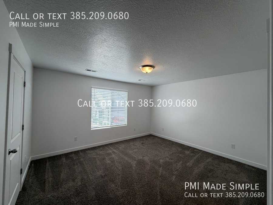 Captivating Barley Bend Townhome! READY TO VIEW! property image