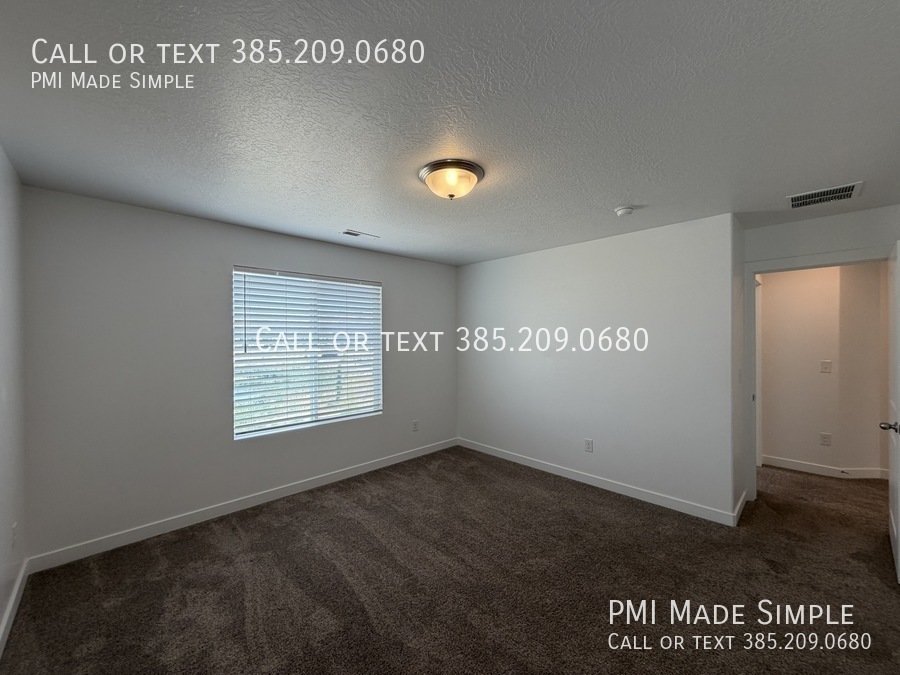 Captivating Barley Bend Townhome! READY TO VIEW! property image