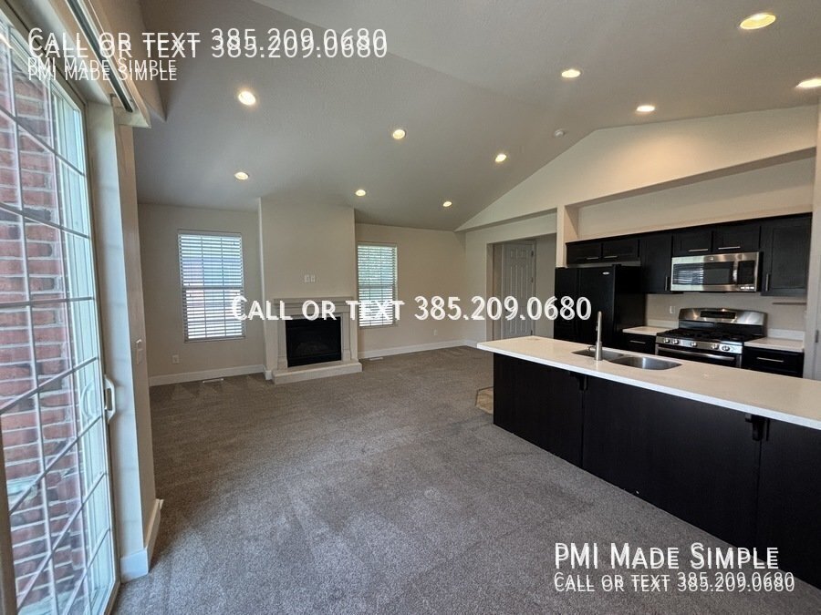 Charming 3 BR Townhome in North Lehi! property image