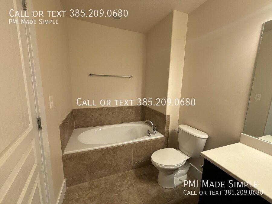 Charming 3 BR Townhome in North Lehi! property image