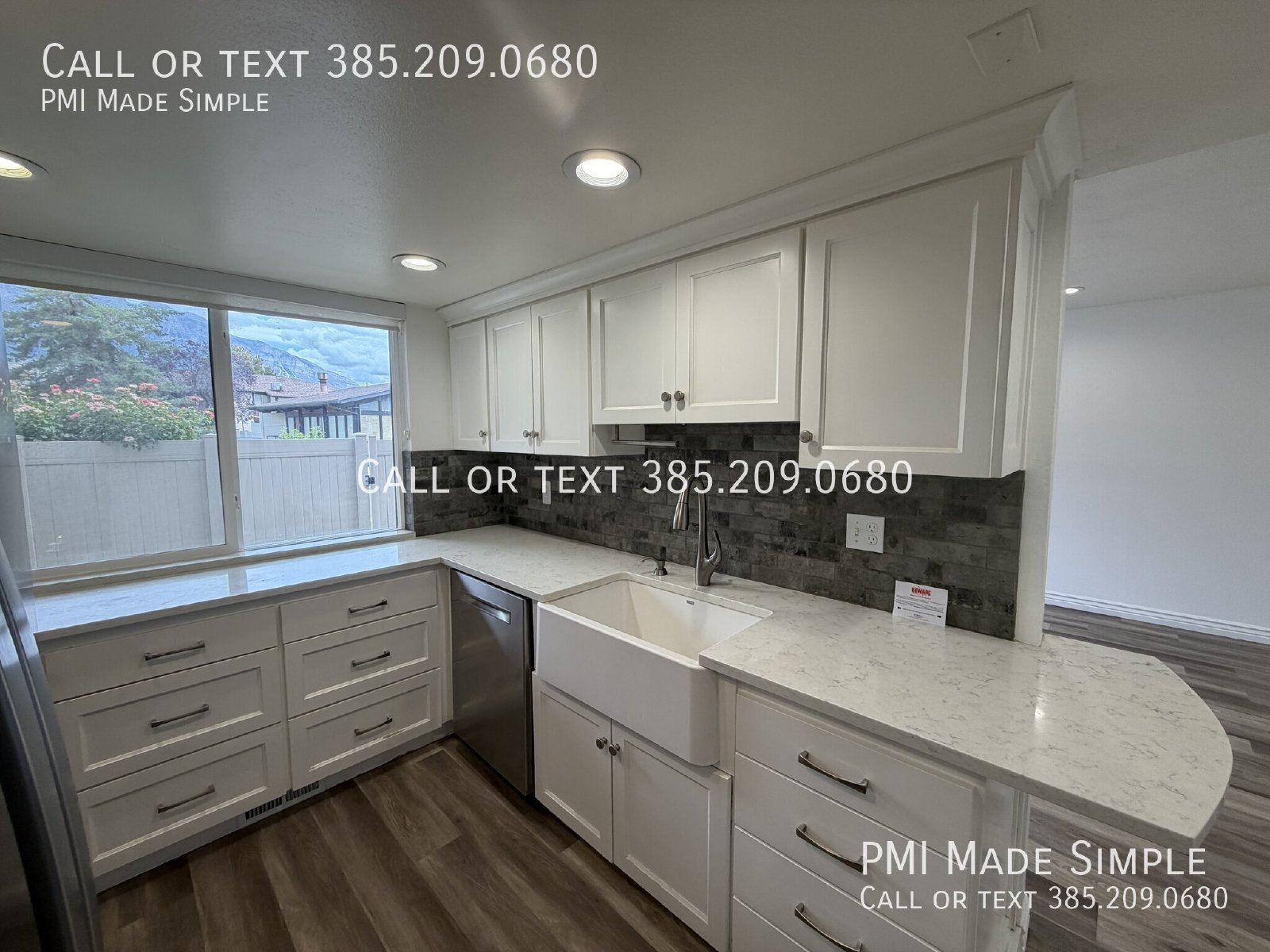 Charming 3 Bed Condo with Pool & Playground property image