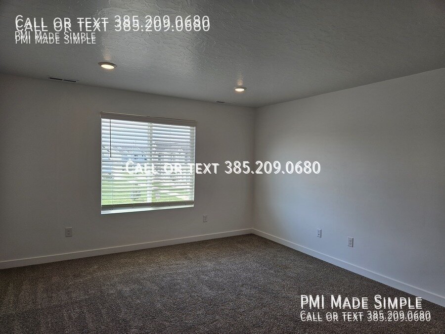$250 off 1st Mo! Beautiful, Spacious and BRIGHT Townhome in Saratoga Springs property image