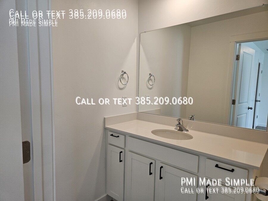 $250 off 1st Mo! Beautiful, Spacious and BRIGHT Townhome in Saratoga Springs property image