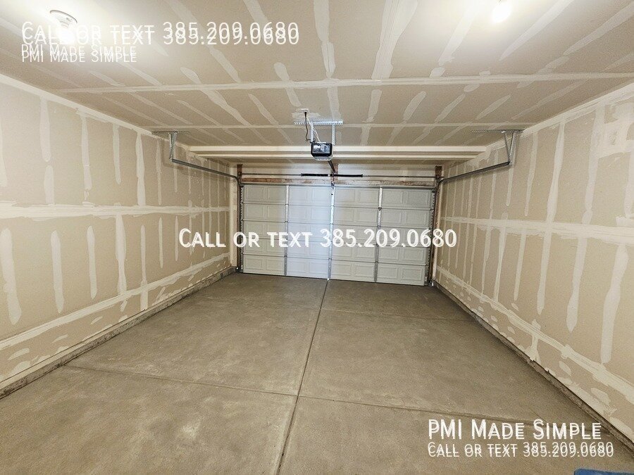 $250 off 1st Mo! Beautiful, Spacious and BRIGHT Townhome in Saratoga Springs property image