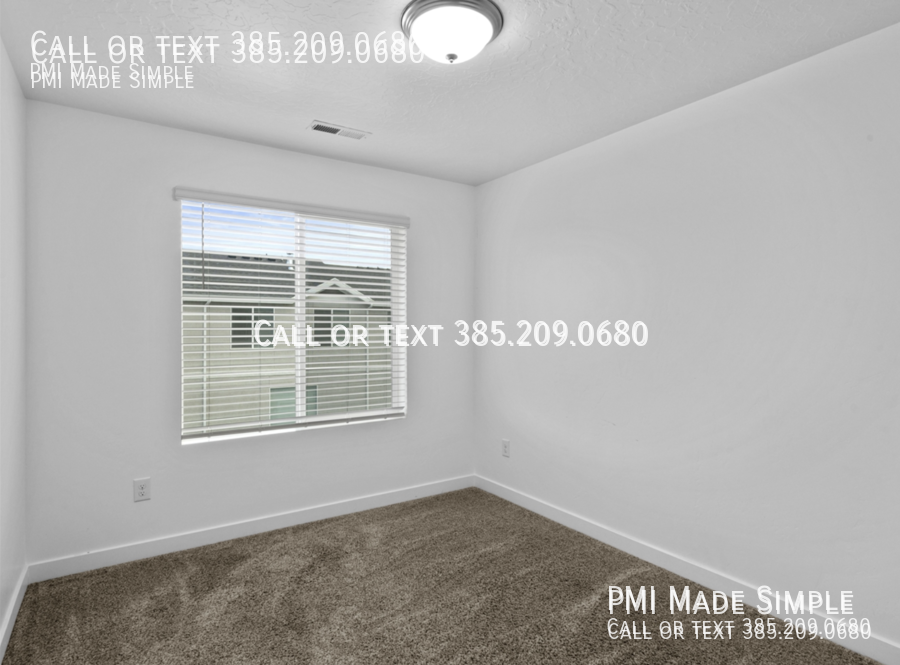 Move in Special! $200 Grocery gift card with $250 off 1st months rent! property image