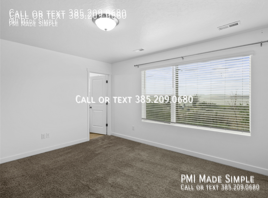 Move in Special! $200 Grocery gift card with $250 off 1st months rent! property image
