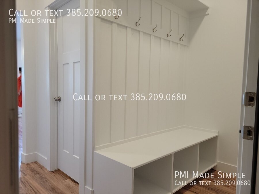 Magnificent 4 Bed Townhome in Highland! property image