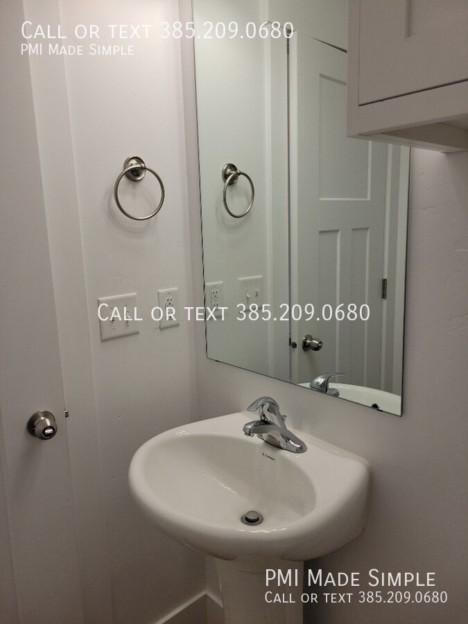 Magnificent 4 Bed Townhome in Highland! property image