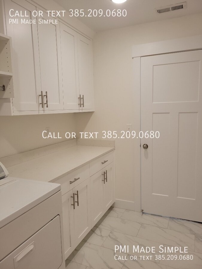 Magnificent 4 Bed Townhome in Highland! property image