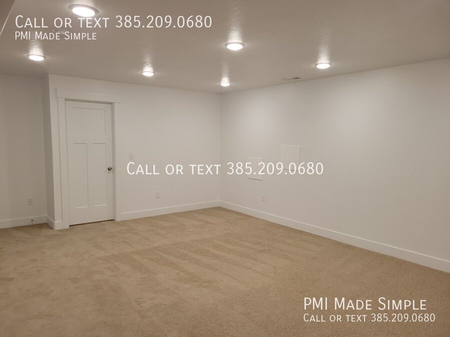 Magnificent 4 Bed Townhome in Highland! property image