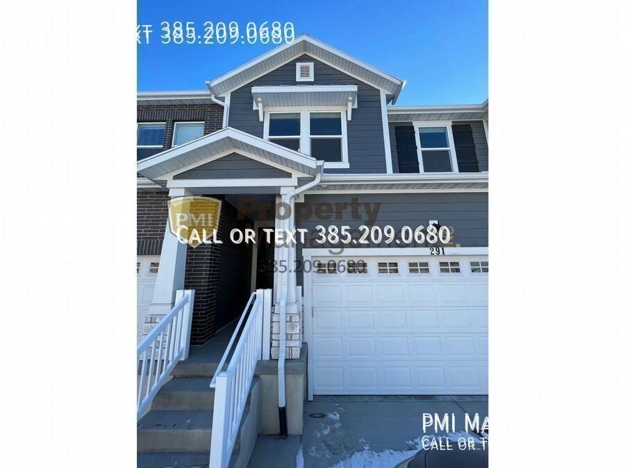 GORGEOUS & SPACIOUS Vineyard Townhome property image