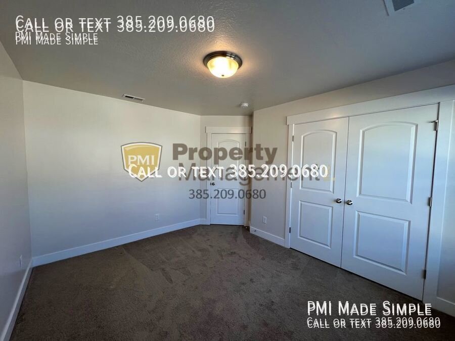 GORGEOUS & SPACIOUS Vineyard Townhome property image