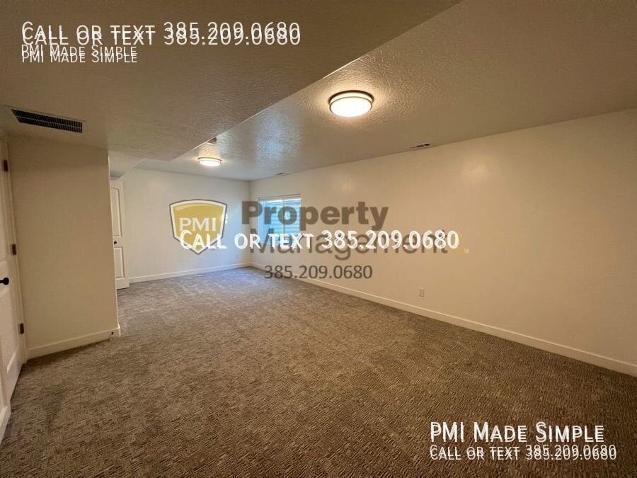 GORGEOUS & SPACIOUS Vineyard Townhome property image